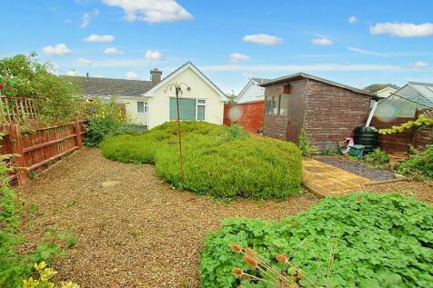 2 bedroom semi-detached bungalow for sale