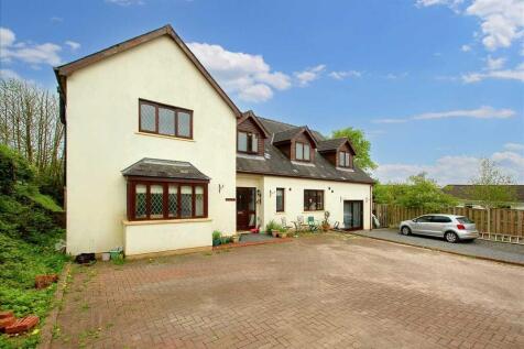 Holly Lodge, Valley Road... 5 bed detached house for sale