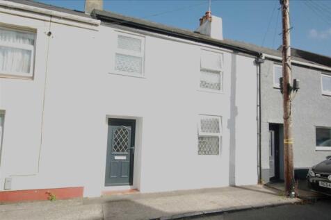 11 Clarence Street, Pembroke Dock 2 bed terraced house for sale