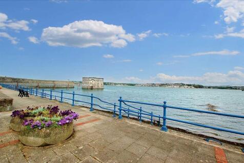 10 Front Street, Pembroke Dock 3 bed terraced house for sale