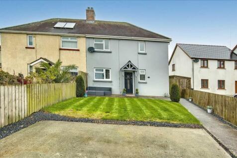 1 River View, Hundleton, Pembroke 3 bed semi