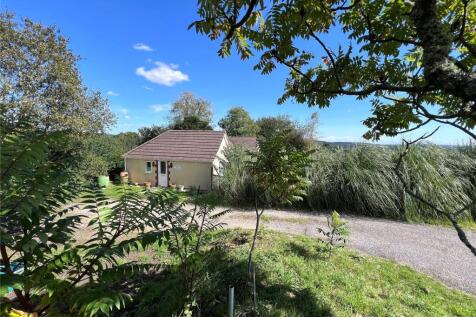 4 bedroom bungalow for sale