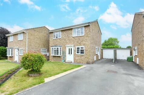 Grasmere, Trowbridge 3 bed detached house for sale