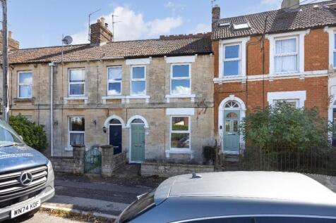 Gloucester Road, Trowbridge 2 bed terraced house for sale