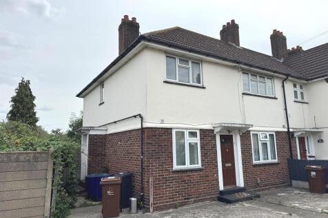 2 bedroom maisonette for sale