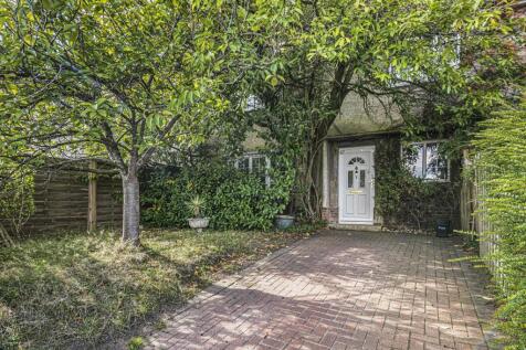 3 bedroom town house for sale