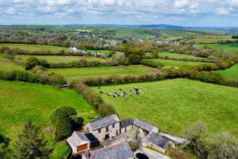 Higher Tredenham, Lanivet, PL30 4 bed detached house for sale