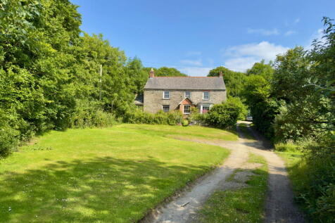 St Breock, Wadebridge PL27 5 bed detached house for sale