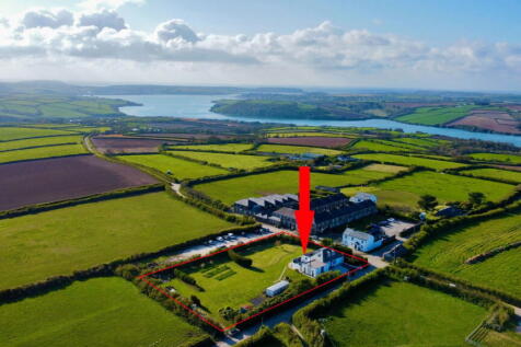 Edmonton, Wadebridge PL27 4 bed detached house for sale