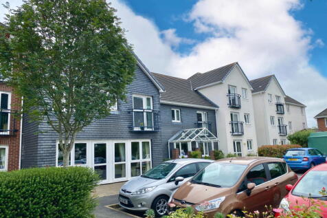 Olde Market Court, Wadebridge, PL27 1 bed apartment for sale