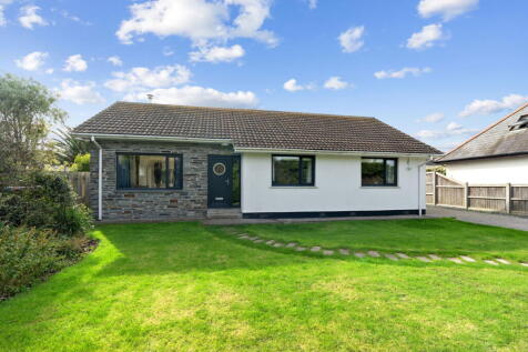 St Merryn, PL28 3 bed detached house for sale