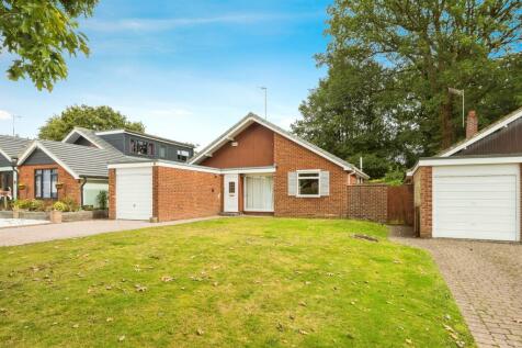 2 bedroom detached bungalow for sale