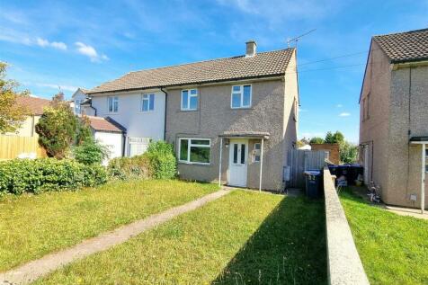 2 bedroom semi-detached house for sale