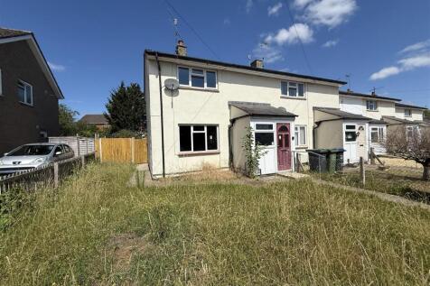 2 bedroom semi-detached house for sale
