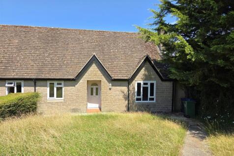 Pottows Field, Cherhill, Calne 2 bed semi