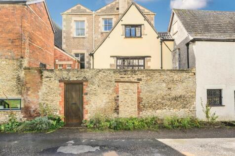 St Andrew's Church Yard, Market... 2 bed terraced house for sale