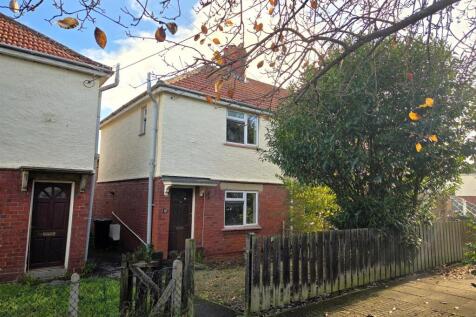2 bedroom semi-detached house for sale