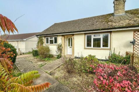 2 bedroom semi-detached bungalow for sale