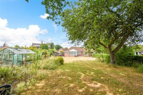 3 bedroom detached bungalow for sale