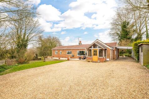 3 bedroom detached bungalow for sale