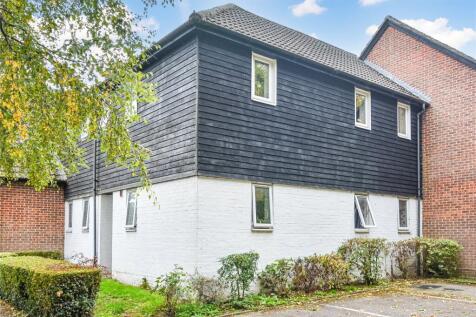 Eeklo Place, Newbury, Berkshire, RG14 1 bed apartment for sale