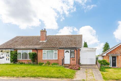 3 bedroom semi-detached bungalow for sale