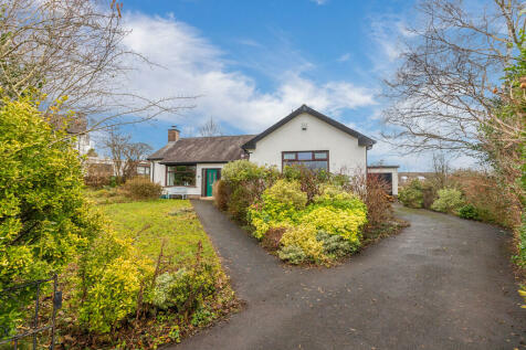 4 bedroom detached bungalow for sale