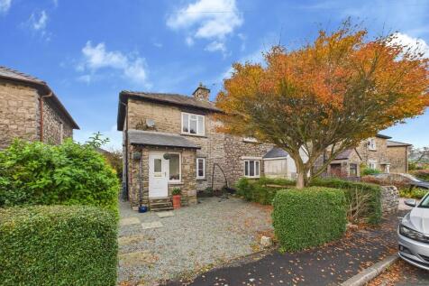 12 White Stiles, Kendal, LA9 6DJ 3 bed semi