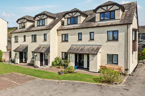 2 College Court, Main Road... 1 bed ground floor flat for sale