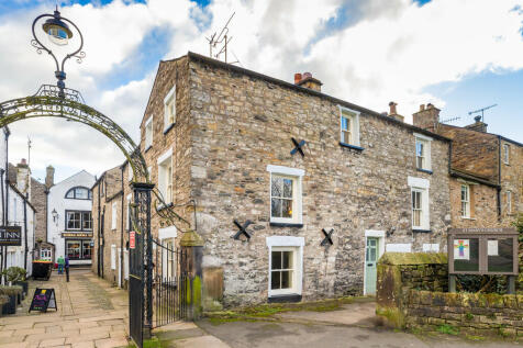 8 Cherkeby Cottages, Church Street... 2 bed end of terrace house for sale