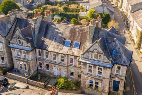 4 bedroom town house for sale
