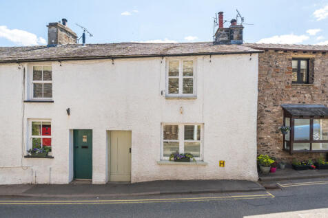 44 Mitchelgate, Kirkby Lonsdale, LA6 2BE 2 bed cottage for sale