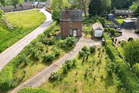 Bradgate Hill, Groby, Leicester 3 bed property with land for sale