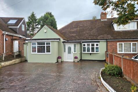 3 bedroom semi-detached bungalow for sale