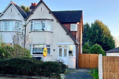 3 bedroom semi-detached house for sale