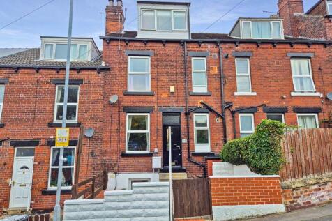 Barnbrough Street, Leeds 3 bed terraced house for sale