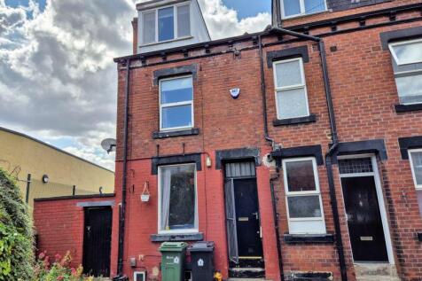 Thornville View, Leeds 2 bed terraced house for sale