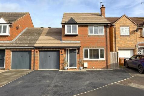 Valebrook Road, Stathern 3 bed link detached house for sale