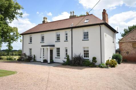 6 bedroom detached house for sale