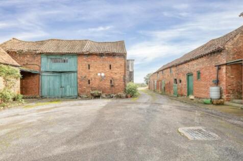 Main Street, Coddington, Newark House for sale