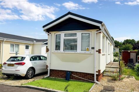 2 bedroom park home for sale