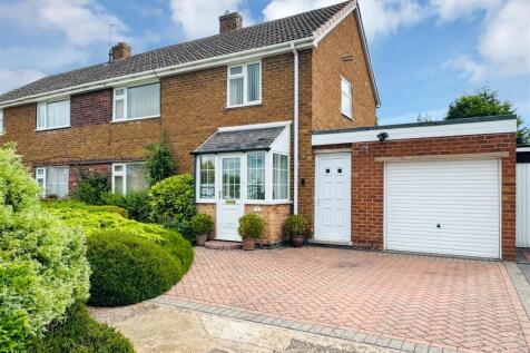 4 bedroom semi-detached house for sale
