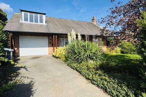 Shelford Road, Radcliffe on Trent... 4 bed detached bungalow for sale