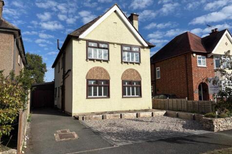Collinsfield, Evesham 3 bed detached house for sale
