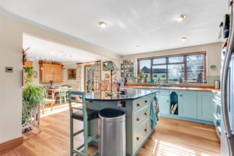 Mill Bank, Fladbury, Pershore 4 bed detached house for sale