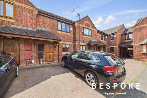 2 bedroom mews property for sale