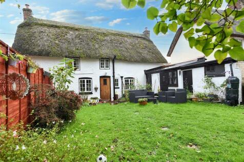 3 bedroom cottage for sale