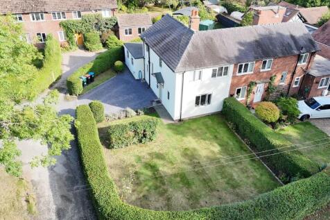 3 bedroom semi-detached house for sale