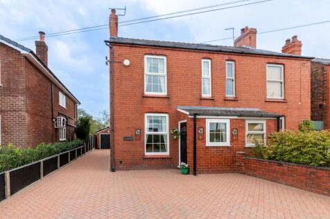 2 bedroom semi-detached house for sale