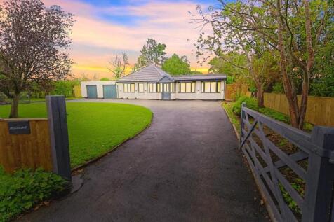 5 bedroom detached bungalow for sale